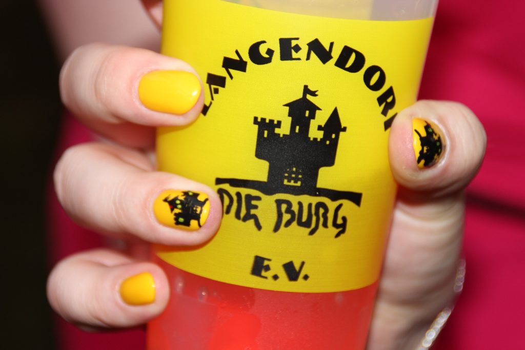 Burg-Nageldesign